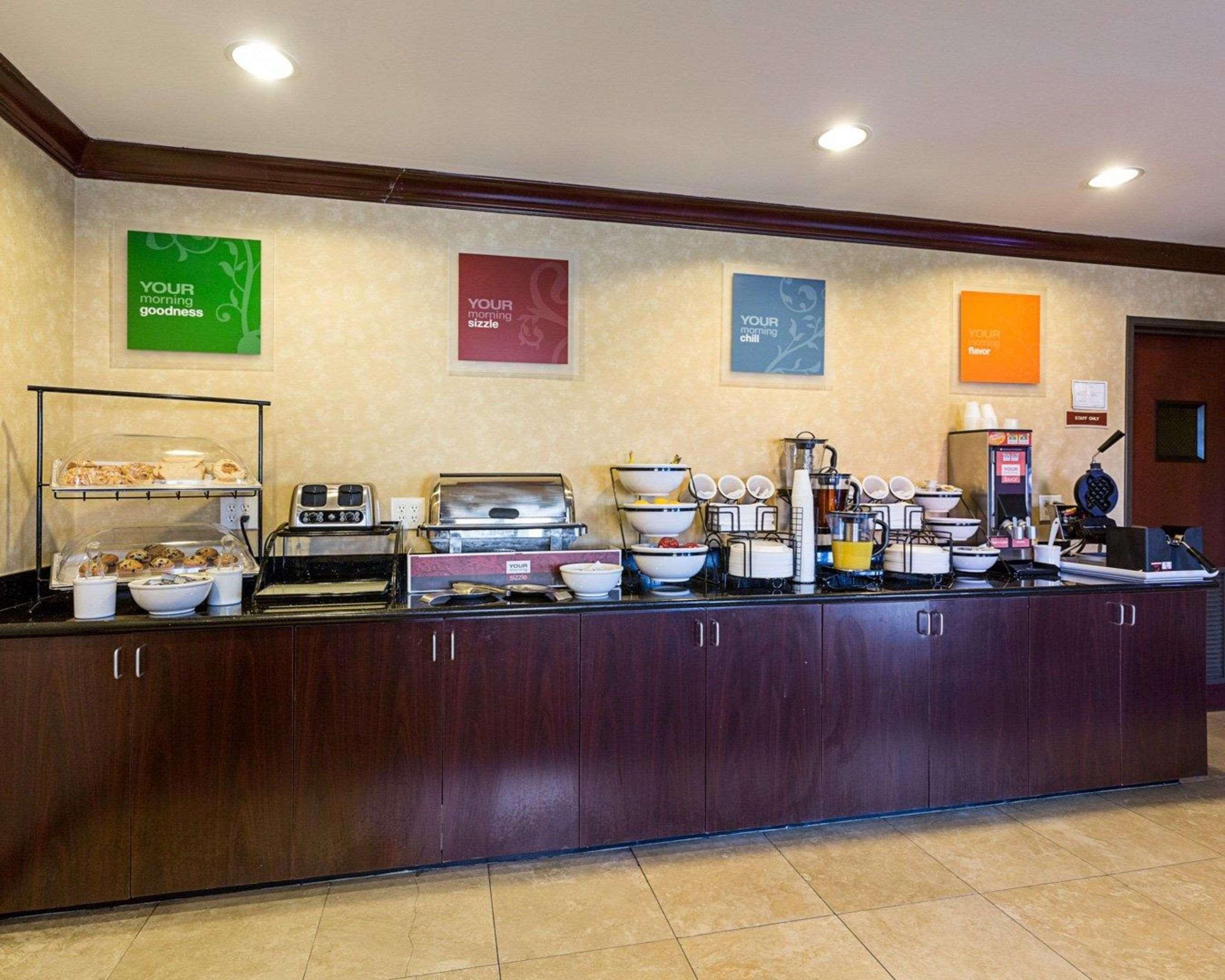 Comfort Inn By Choice Hotels Orange, Tx Buitenkant foto